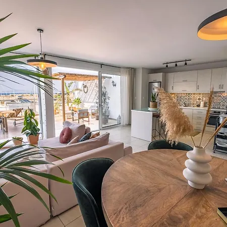 Attico Blu - Sea View Penthouse Apartment